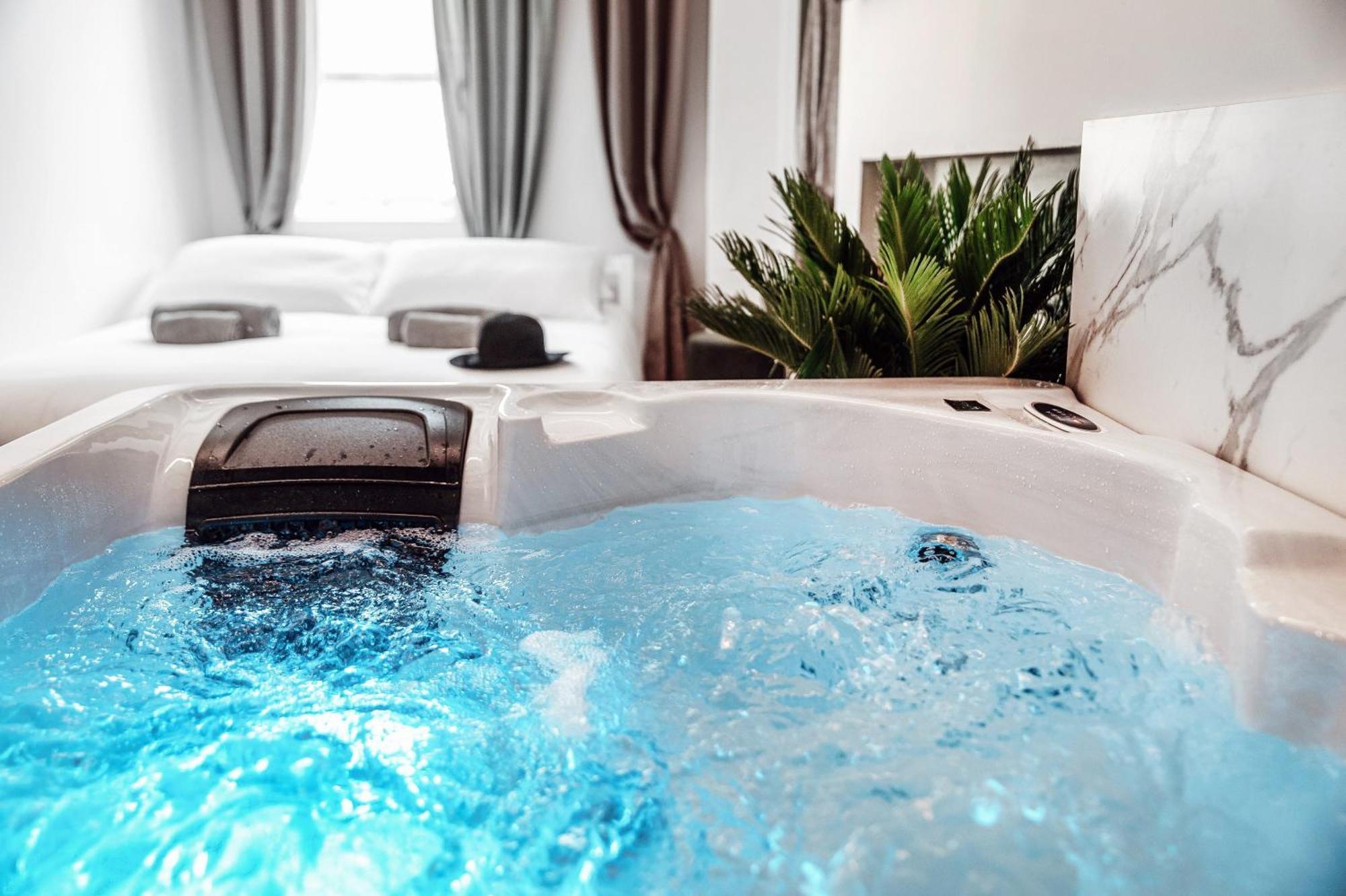 Sahara & Amazzonia Luxury Rooms- The House Of Travelers Como Exterior foto