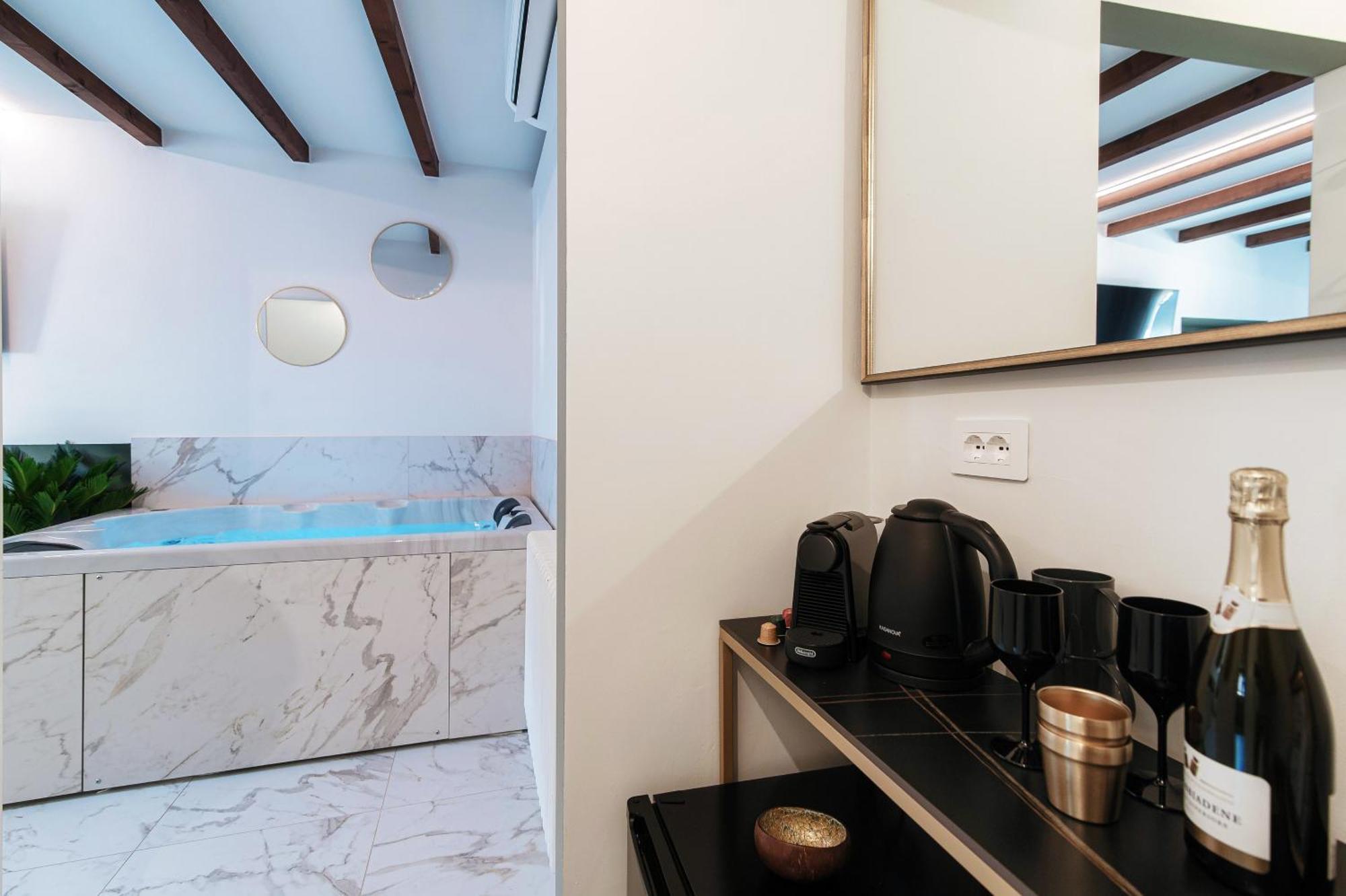 Sahara & Amazzonia Luxury Rooms- The House Of Travelers Como Exterior foto